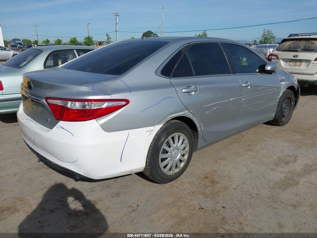 4T1BD1FKXFU148231 Toyota Camry Hybrid Le