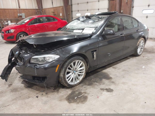2011 BMW 550I WBAFR9C5XBC758678 Photo 1