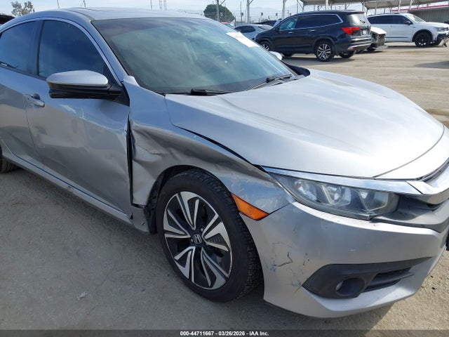 44711667 :رقم المزاد ، 2HGFC1F35GH653228 vin ، 2016 Honda Civic Ex-t مزاد بيع