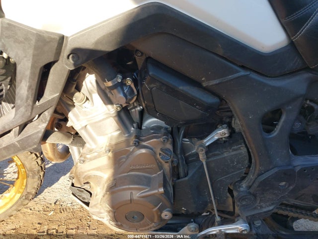 JH2SD04G2HK001033 Honda CRF1000