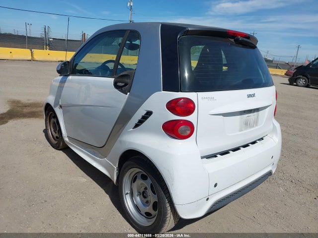 Smart Fortwo Pure 2015 WMEEJ3BA2FK807905 Image 3