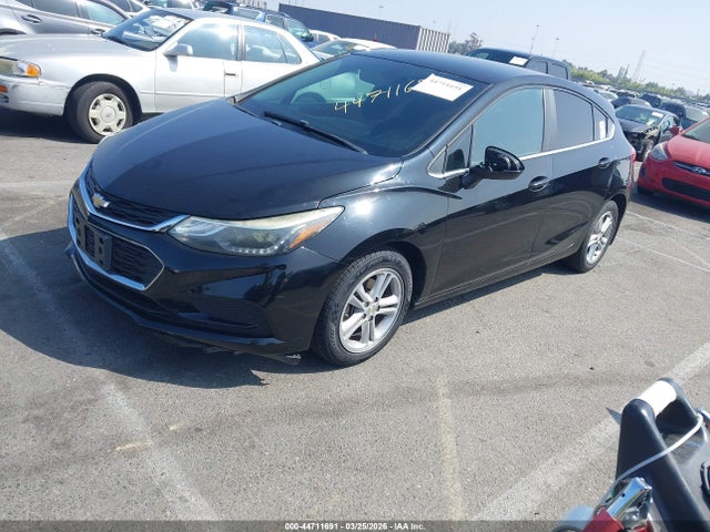 Chevrolet Cruze Lt Auto 2017 3G1BE6SM8HS516004 Image 2
