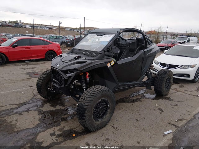 44711694 :رقم المزاد ، 3NSRPD2K8SG135720 vin ، 2025 Polaris Rzr Pro R Ultimate مزاد بيع