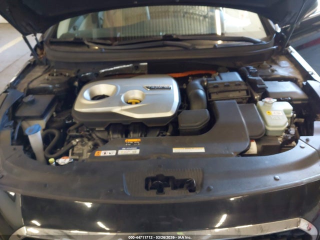 2017 Hyundai Sonata Hybrid Se მანქანა იყიდება აუქციონზე, vin: KMHE24L15HA043701, აუქციონის ნომერი: 44711712