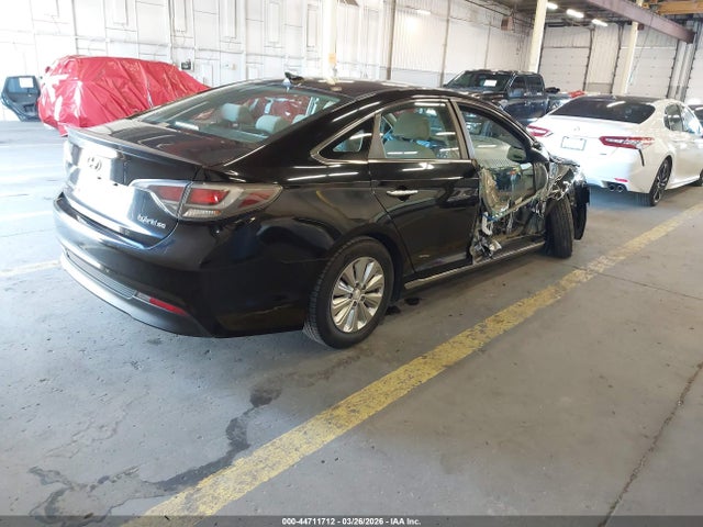 2017 Hyundai Sonata Hybrid Se მანქანა იყიდება აუქციონზე, vin: KMHE24L15HA043701, აუქციონის ნომერი: 44711712