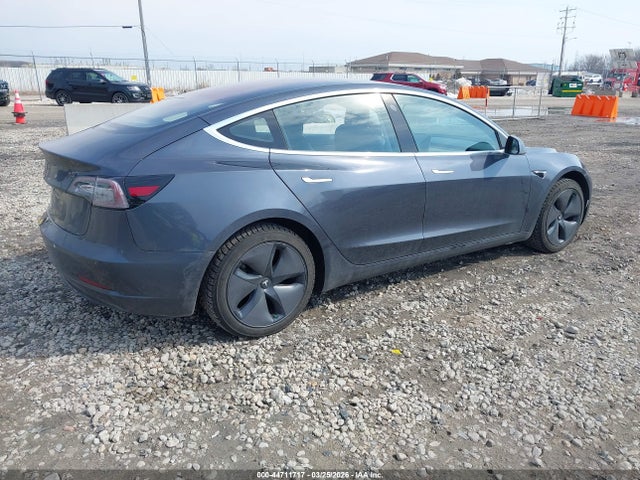 Продаж на аукціоні авто 2018 Tesla Model 3 Long Range/mid Range, vin: 5YJ3E1EA5JF037408, номер лоту: 44711717
