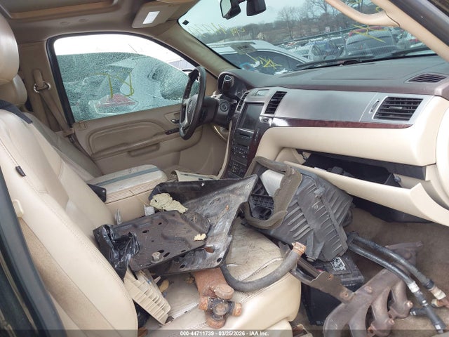 2010 CADILLAC ESCALADE ESV 1GYUKHEF5AR190134 Photo 4