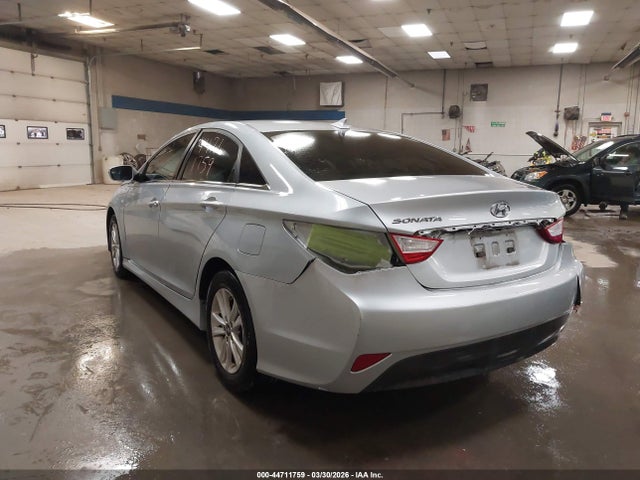 2014 Hyundai Sonata Gls მანქანა იყიდება აუქციონზე, vin: 5NPEB4AC2EH920609, აუქციონის ნომერი: 44711759