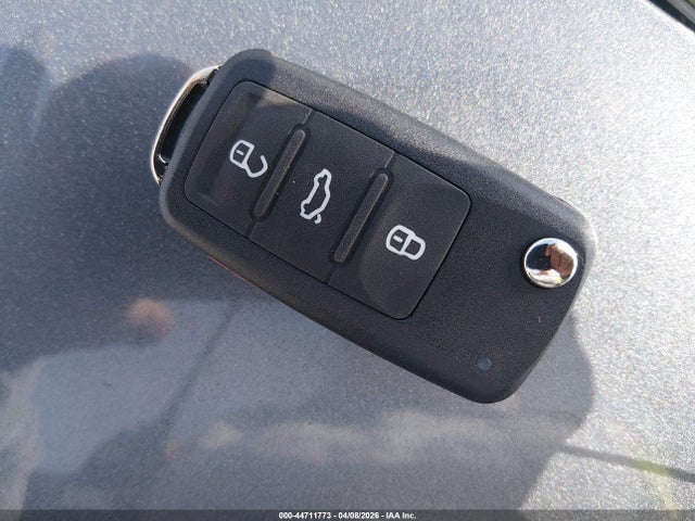 44711773 :رقم المزاد ، 3VW267AJ9GM219731 vin ، 2016 Volkswagen Jetta 1.4t S مزاد بيع