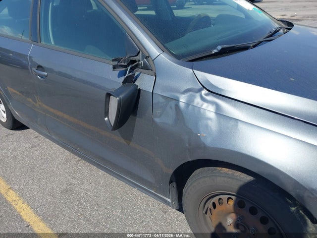 44711773 :رقم المزاد ، 3VW267AJ9GM219731 vin ، 2016 Volkswagen Jetta 1.4t S مزاد بيع
