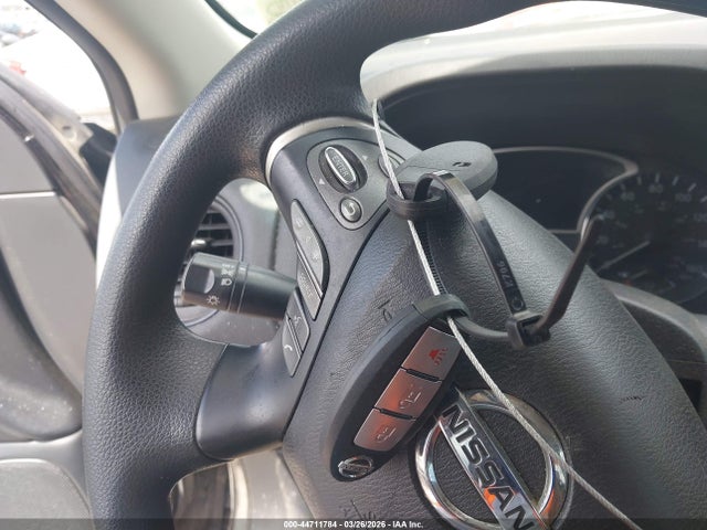 44711784 :رقم المزاد ، 5N1DR2MN4JC677931 vin ، 2018 Nissan Pathfinder S مزاد بيع
