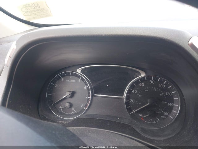 44711784 :رقم المزاد ، 5N1DR2MN4JC677931 vin ، 2018 Nissan Pathfinder S مزاد بيع