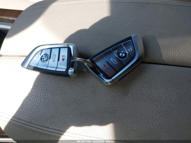 2017 BMW X5 5UXKR0C59H0V49762 Photo 10