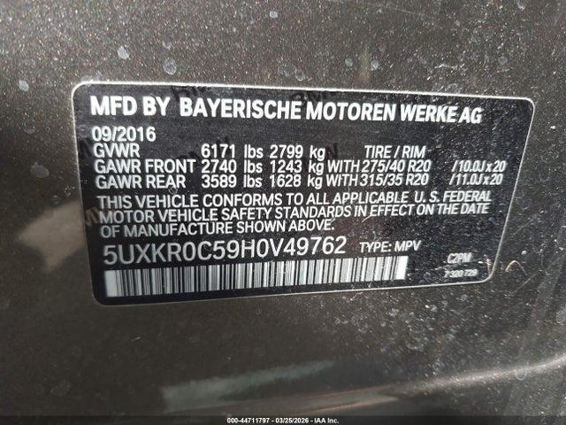 2017 BMW X5 5UXKR0C59H0V49762 Photo 8