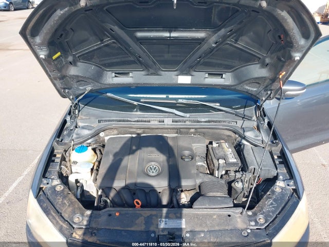 2011 Volkswagen Jetta 2.5l Se მანქანა იყიდება აუქციონზე, vin: 3VWDZ7AJ7BM323997, აუქციონის ნომერი: 44711810