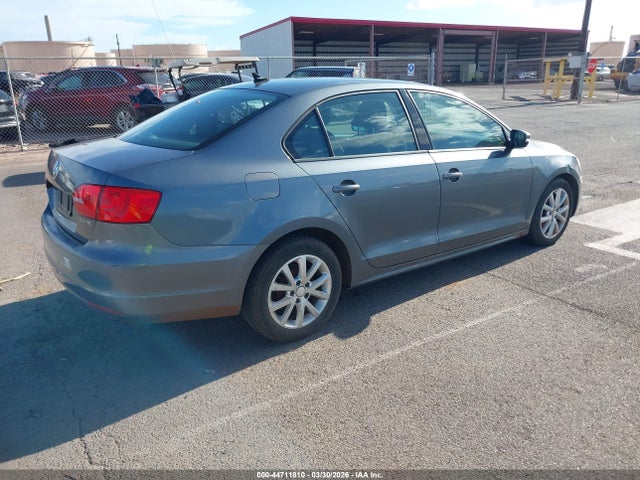 2011 Volkswagen Jetta 2.5l Se მანქანა იყიდება აუქციონზე, vin: 3VWDZ7AJ7BM323997, აუქციონის ნომერი: 44711810