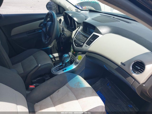 Продажа на аукционе авто 2015 Chevrolet Cruze Ls Auto, vin: 1G1PA5SH6F7266899, номер лота: 44711832