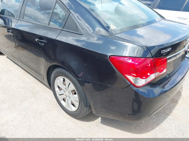 Продажа на аукционе авто 2015 Chevrolet Cruze Ls Auto, vin: 1G1PA5SH6F7266899, номер лота: 44711832