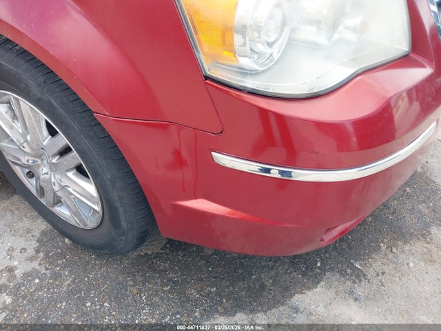 44711837 :رقم المزاد ، 2A4RR6DX5AR137539 vin ، 2010 Chrysler Town & Country Limited مزاد بيع