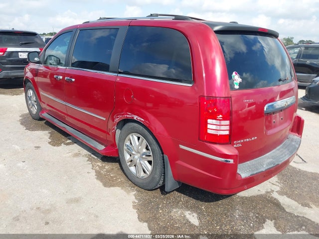 2010 CHRYSLER TOWN & COUNTRY 2A4RR6DX5AR137539 Photo 2