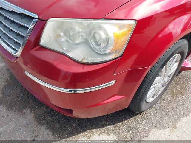 2010 CHRYSLER TOWN & COUNTRY 2A4RR6DX5AR137539 Photo 5