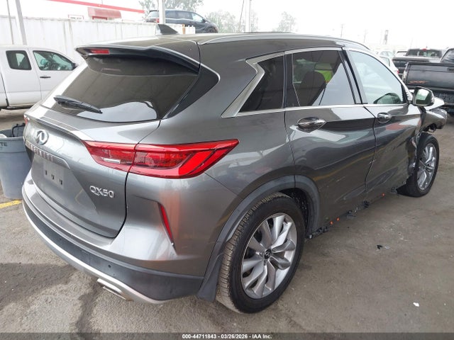 2020 INFINITI QX50 3PCAJ5M1XLF108746 Photo 3