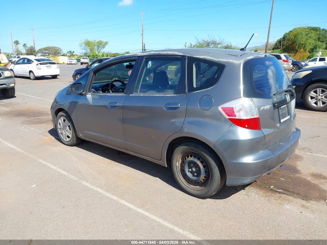 44711845 :رقم المزاد ، JHMGE8H34DC071721 vin ، 2013 Honda Fit مزاد بيع