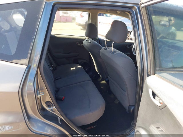 44711845 :رقم المزاد ، JHMGE8H34DC071721 vin ، 2013 Honda Fit مزاد بيع