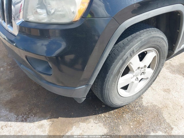 2011 Jeep Grand Cherokee Laredo მანქანა იყიდება აუქციონზე, vin: 1J4RS4GG1BC597151, აუქციონის ნომერი: 44711862