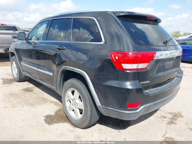 2011 Jeep Grand Cherokee Laredo მანქანა იყიდება აუქციონზე, vin: 1J4RS4GG1BC597151, აუქციონის ნომერი: 44711862