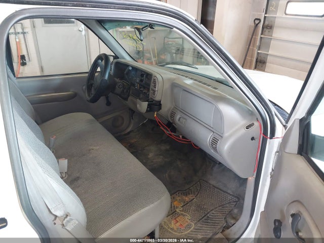 1998 Gmc Sierra 1500 Special მანქანა იყიდება აუქციონზე, vin: 1GTEC14W1WZ539121, აუქციონის ნომერი: 44711865