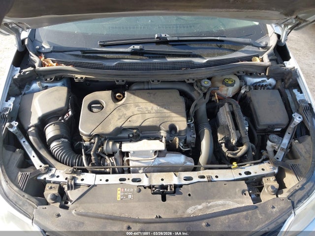 1G1BC5SM2J7104648 Chevrolet Cruze Ls Auto