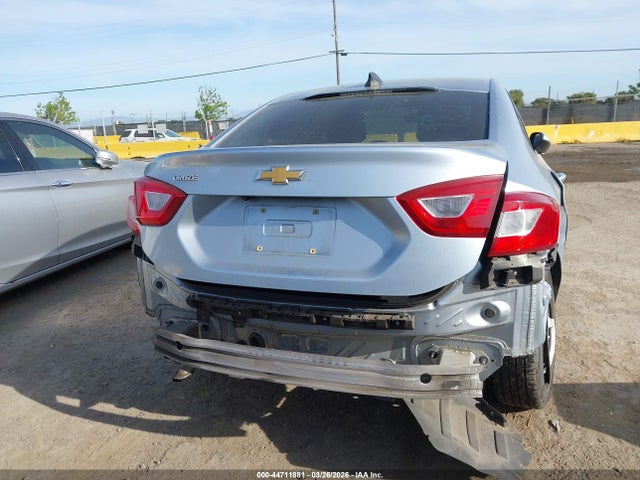 1G1BC5SM2J7104648 Chevrolet Cruze Ls Auto