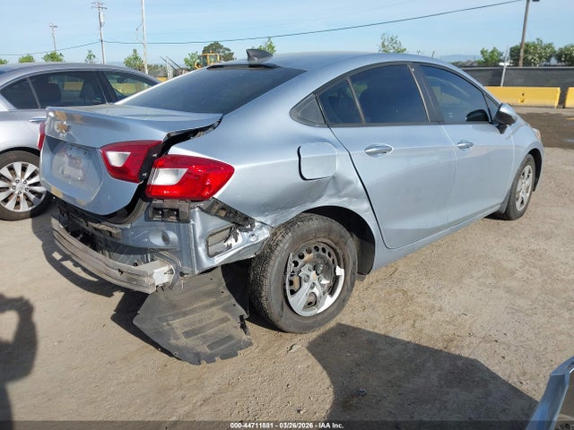 1G1BC5SM2J7104648 Chevrolet Cruze Ls Auto