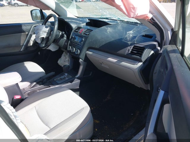 2015 Subaru Forester 2.5i Premium მანქანა იყიდება აუქციონზე, vin: JF2SJADCXFH823322, აუქციონის ნომერი: 44711896