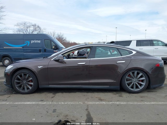 Aukcja sprzedaży 2013 Tesla Model S, vin: 5YJSA1CN1DFP04377, numer aukcji: 44711899