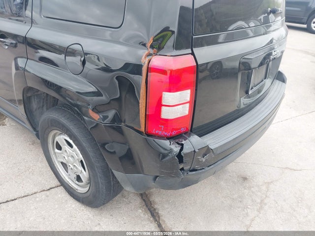1C4NJPBAXGD621816 Jeep Patriot Sport