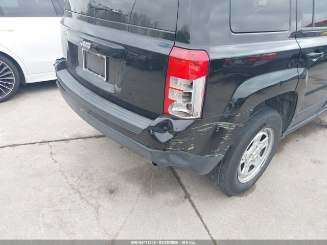 1C4NJPBAXGD621816 Jeep Patriot Sport