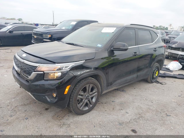44711951 :رقم المزاد ، KNDEU2AA8M7229696 vin ، 2021 Kia Seltos S مزاد بيع