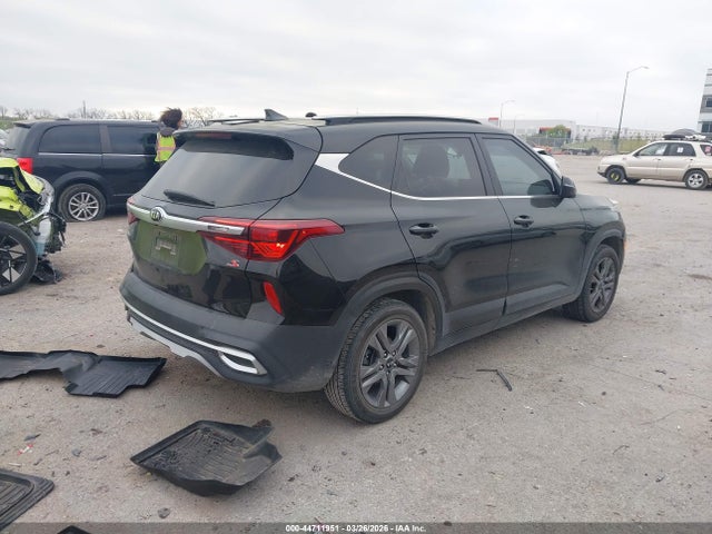 44711951 :رقم المزاد ، KNDEU2AA8M7229696 vin ، 2021 Kia Seltos S مزاد بيع