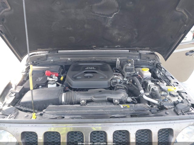 1C4HJXDN1KW519637 Jeep Wrangler Unlimited Sport S 4x4