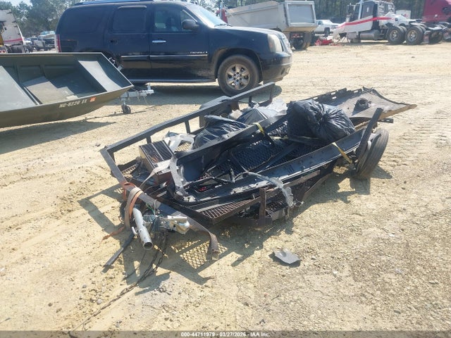 2019 Utility Utility Trailer & Gravely Lawnmower მანქანა იყიდება აუქციონზე, vin: 037681, აუქციონის ნომერი: 44711979