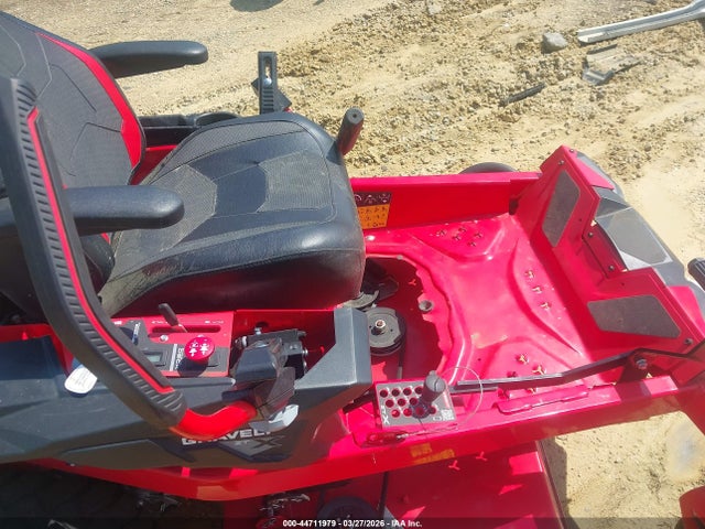 2019 Utility Utility Trailer & Gravely Lawnmower მანქანა იყიდება აუქციონზე, vin: 037681, აუქციონის ნომერი: 44711979