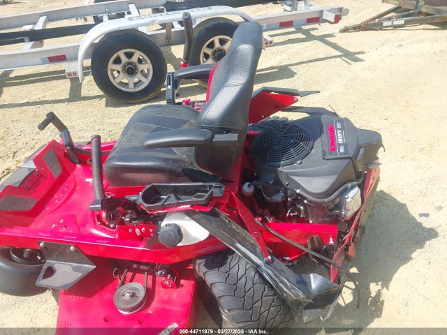 2019 Utility Utility Trailer & Gravely Lawnmower მანქანა იყიდება აუქციონზე, vin: 037681, აუქციონის ნომერი: 44711979
