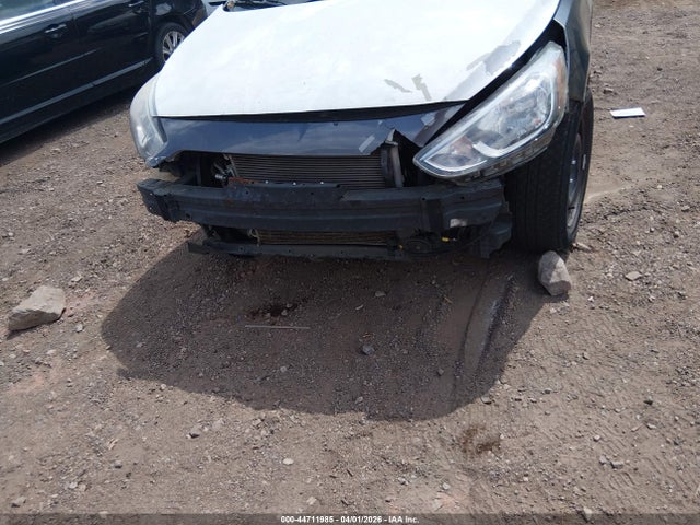 2017 HYUNDAI ACCENT KMHCT4AE3HU265226 Photo 5