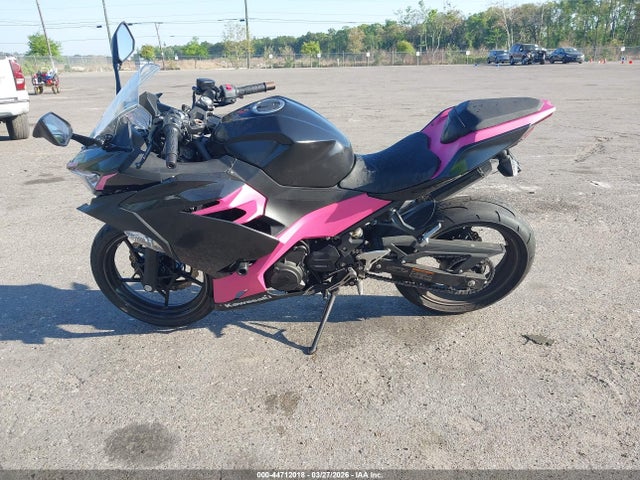 JKAEXKG13NDAE4482 Kawasaki EX400