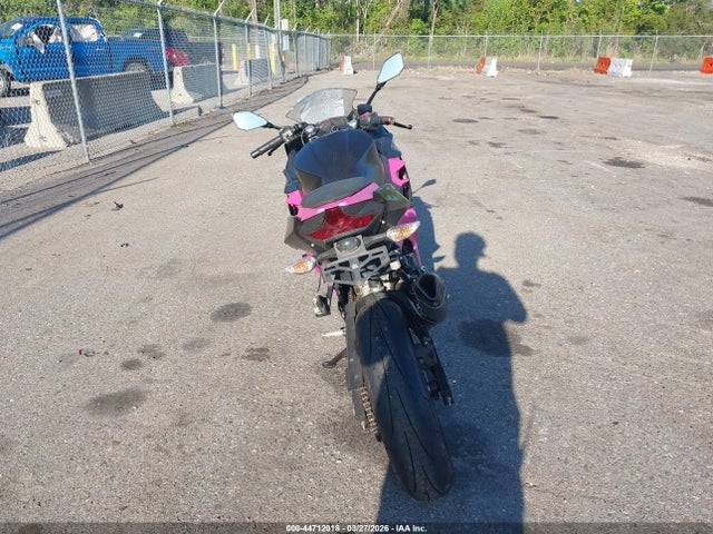 JKAEXKG13NDAE4482 Kawasaki EX400