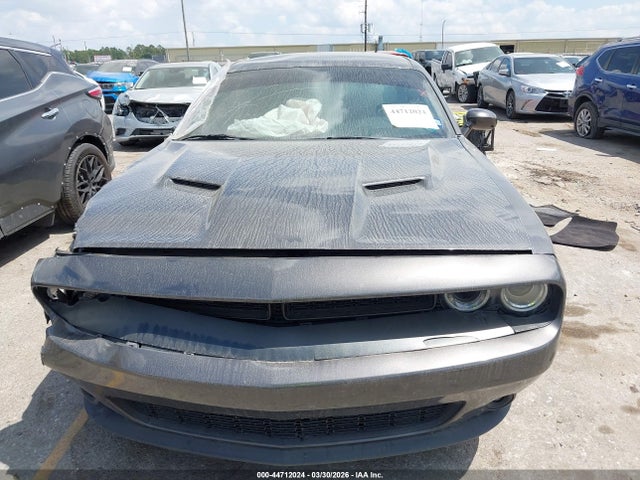 44712024 :رقم المزاد ، 2C3CDZAG9JH334059 vin ، 2018 Dodge Challenger Sxt Plus مزاد بيع