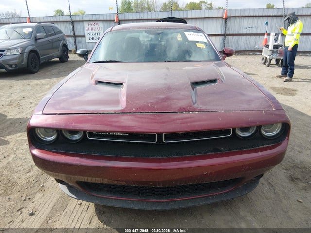 Продажа на аукционе авто 2019 Dodge Challenger Sxt, vin: 2C3CDZAG6KH675162, номер лота: 44712048