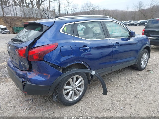 2018 NISSAN ROGUE SPORT JN1BJ1CR0JW283779 Photo 3
